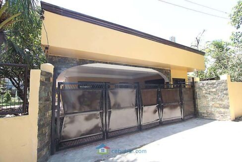 20 Bedrooms Boarding House For Sale near MEZ Lapu Lapu City Cebu