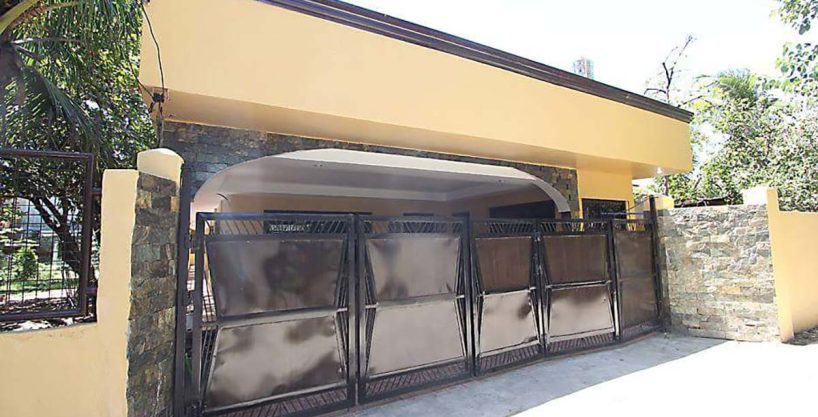 20 Bedrooms Boarding House For Sale near MEZ Lapu Lapu City Cebu