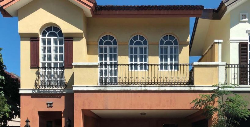 3 Bedrooms Fully Furnished House For Sale in Paseo San Ramon Banawa Cebu City