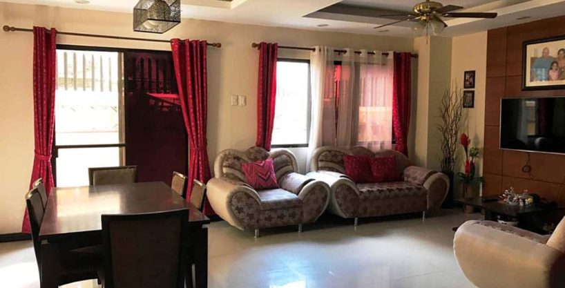 10 Rooms Duplex House For Sale near One Pavilion Place in Banawa Cebu City