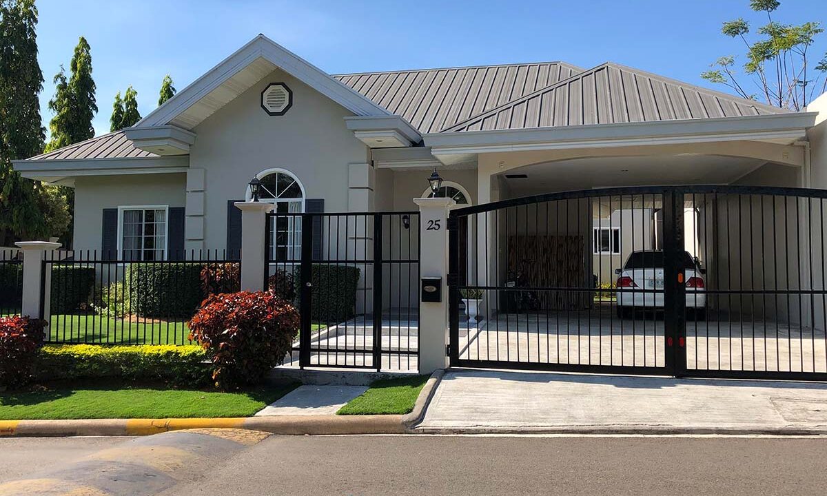 3-Bedrooms-Elegant-and-Spacious-House-For-Sale-in-Silver-Hills-Talamban-Cebu-City