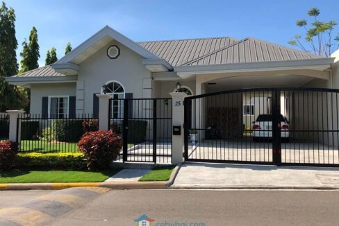 3 Bedrooms Elegant and Spacious House For Sale in Silver Hills Talamban Cebu City