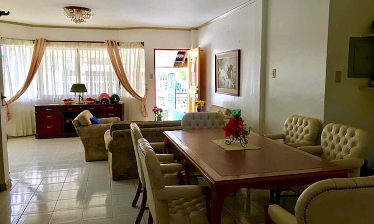 4-Bedroom-Spacious-House-For-Sale-in-White-Hills-Banawa-Cebu-City-2