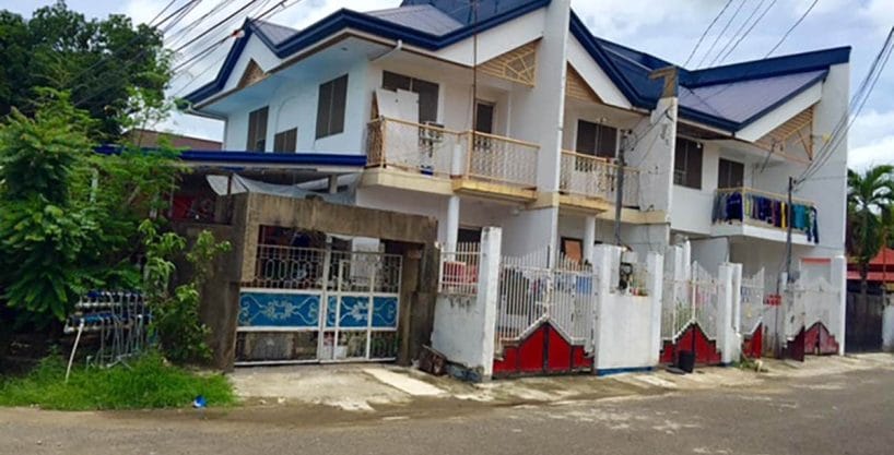 Corner Lot with 4 Apartment Units For Sale in Labangon Cebu City