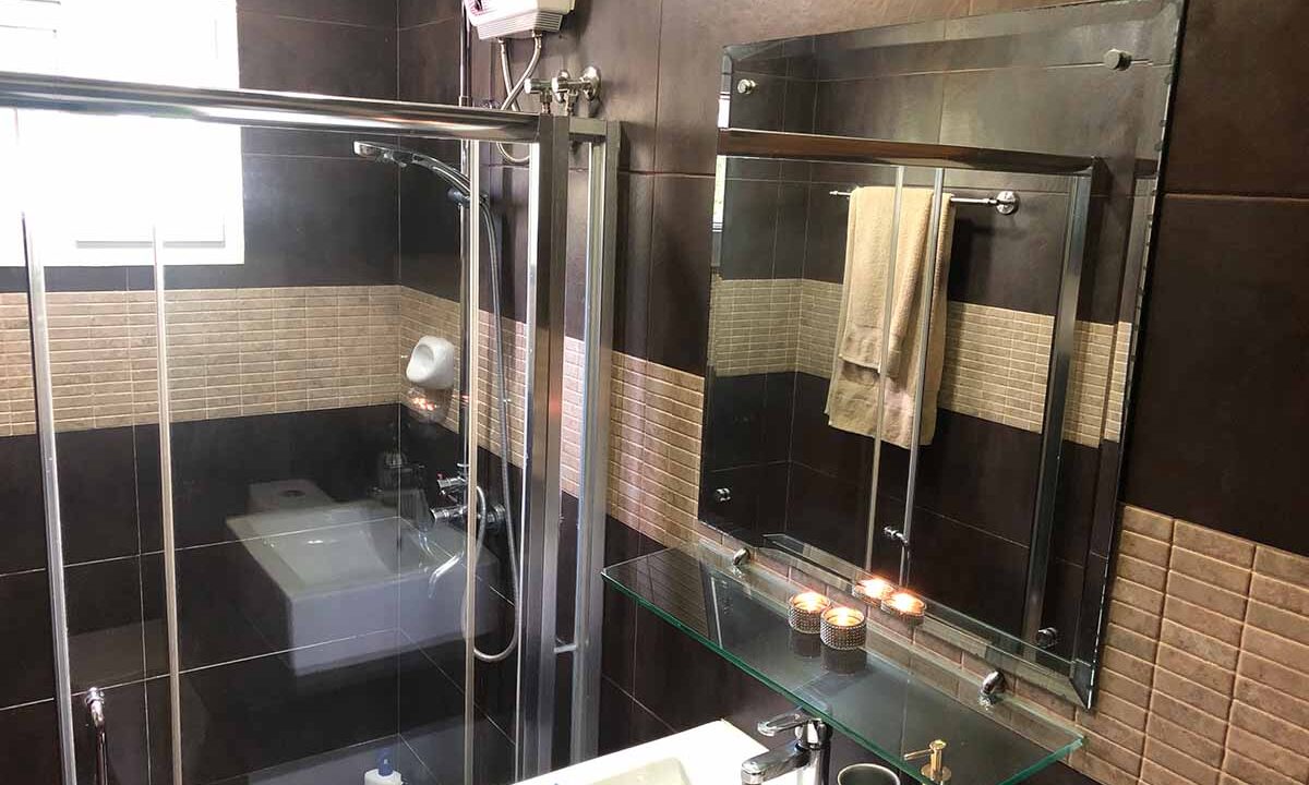 Modern-2-Story-Beach-House-for-Sale-Shower-2