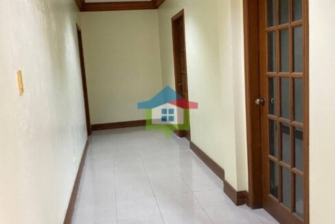 8-Bedroom-House-and-Lot-For-Sale-in-Lapu-Lapu-City-Mactan-Cebu-Hallway
