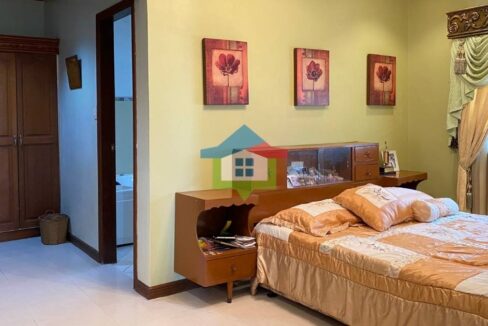 8-Bedroom-House-and-Lot-For-Sale-in-Lapu-Lapu-City-Mactan-Cebu-Masters-Bedroom