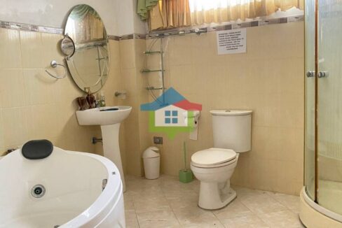 8-Bedroom-House-and-Lot-For-Sale-in-Lapu-Lapu-City-Mactan-Cebu-Toilet-Bath