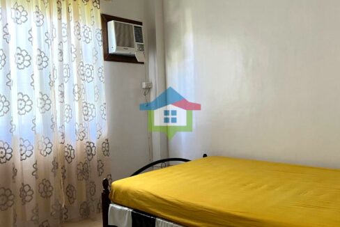 Bungalow-House-For-Sale-nearby-Mactan-White-Beaches-Bed2