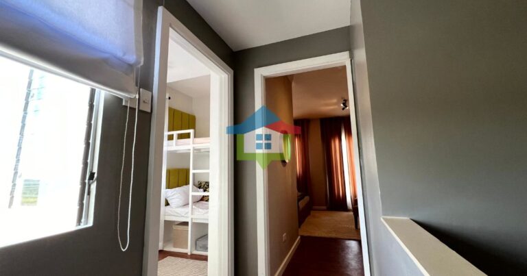 Richwood Homes Toledo Duplex Model House second floor hallway