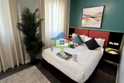 Richwood-Homes-Toledo-Rowhouse-Model-House-Master's-Bedroom