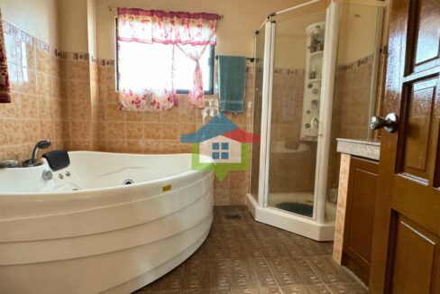 Pacific-Grand-Villas-House-For-Sale-Near-CCLEX-Jacuzzi