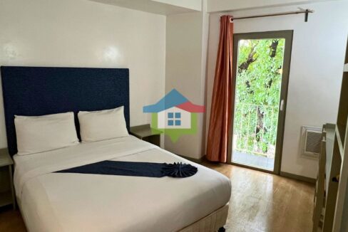 Operational-Hotel-For-Sale-in-Cebu-City-Frankfurter-Deluxe-Standard-Room