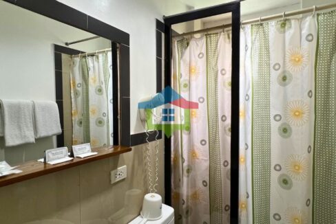 Operational-Hotel-For-Sale-in-Cebu-City-Frankfurter-Deluxe-Toilet-And-Bath