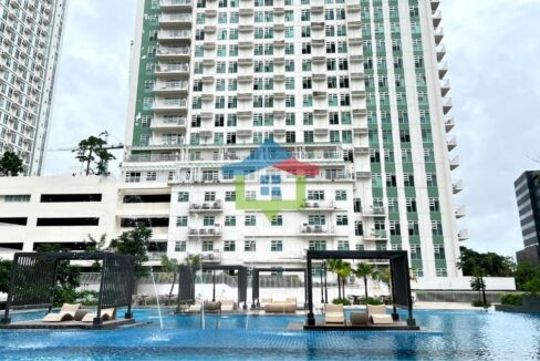 Studio-Condominium-for-Sale-in-Cebu-Business-Park-Solinea-Tower-4-Ultramarine-Pool