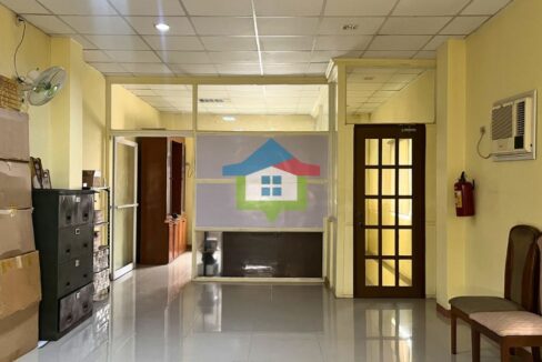 Mixed-Use-Property-for-Sale-in-Banawa-Cebu-City-897-sqm-Office-Room