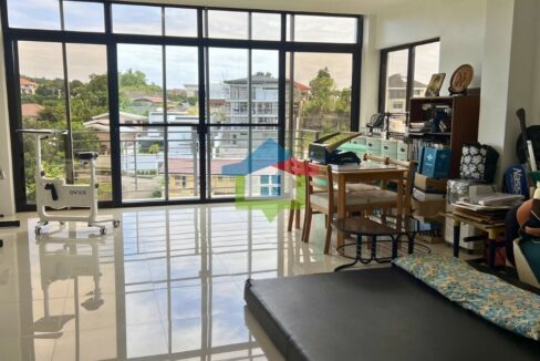 Modern-House-with-Roof-Deck-For-Sale-in-Royale-Estate-Cebu-Consolacion-Second-Floor