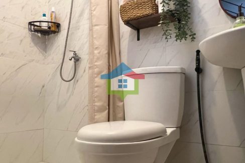 Assume-House-and-Lot-in-Tisa-Cebu-City-Ground-Floor-Toilet-And-Bath