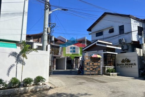 Assume-House-and-Lot-in-Tisa-Cebu-City-Sta-Monica-Entrance